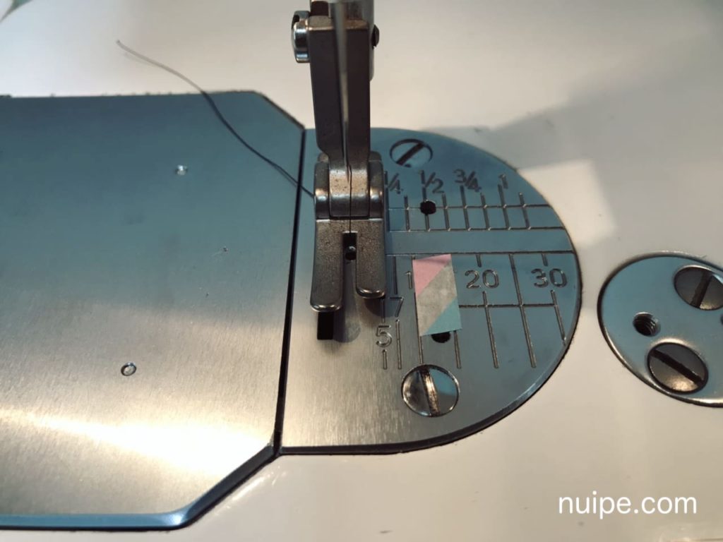 ミシンでまっすぐ縫うコツ