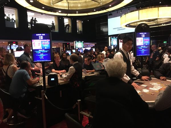 カジノのテーブルゲームではチップへの両替が可能