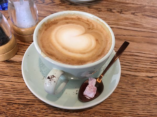 BODRUM Cafeのフラットホワイト