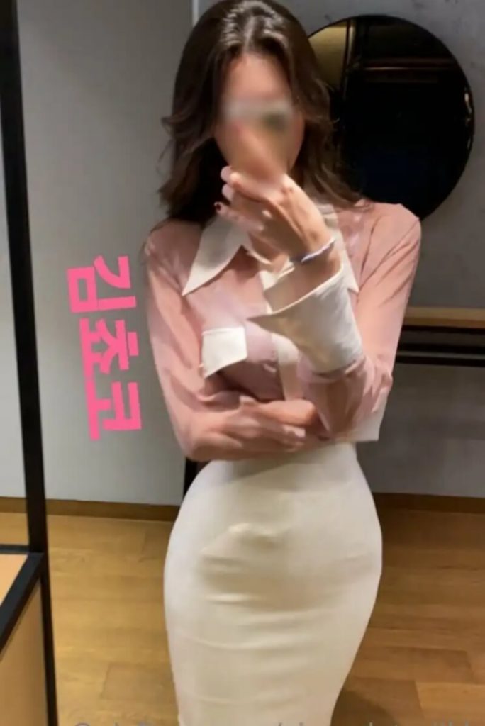 韩国极品淫妻巧克力牛奶 chocoletmilkk (Chocoletmilkk) onlyfans资源合集下载【266P+96V】 20 04083942335