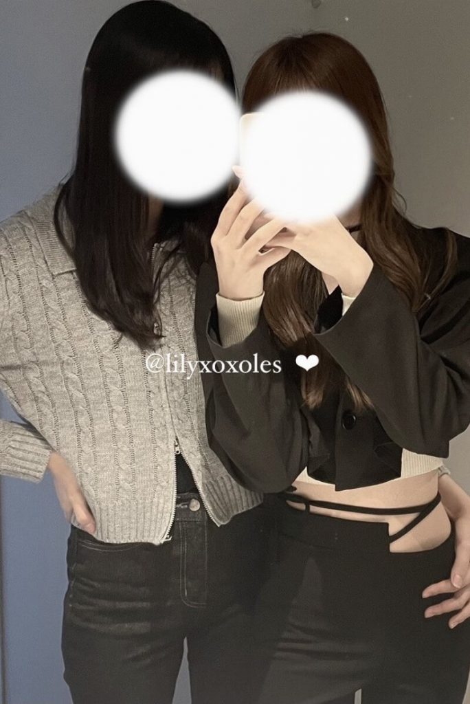 日本高质量女同博主 lilyxoxoles(Ririka&Aya)onlyfans资源合集下载【16P+42V】 20 09082258375