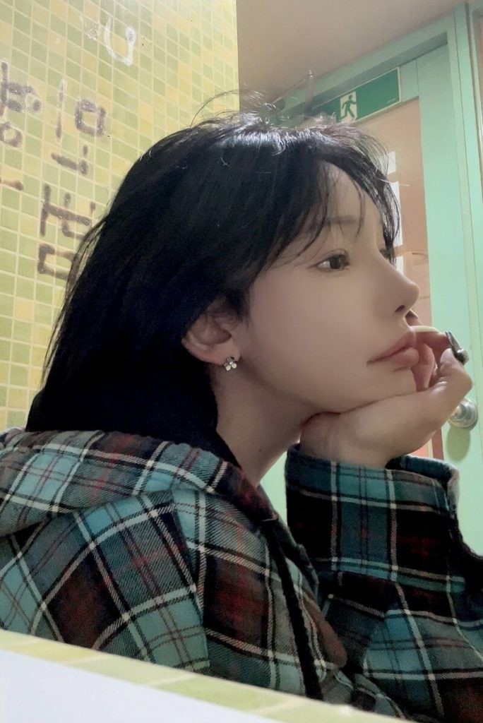 韩国极品伪娘博主 jinjinzara302(bebe)onlyfans资源合集下载【90V】 18 06031916923