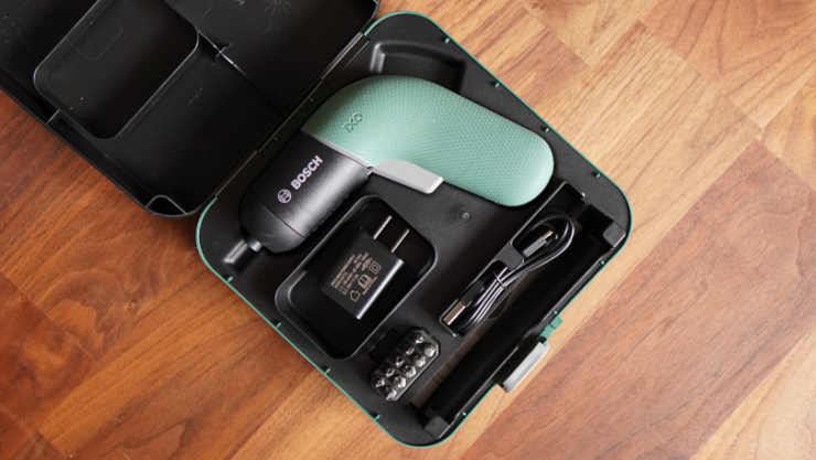 BOSCH IXO6 ケース