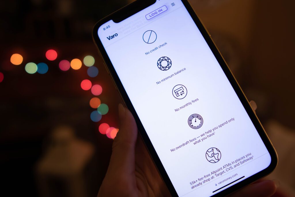 Varo Bank overdraft policy on a phone screen