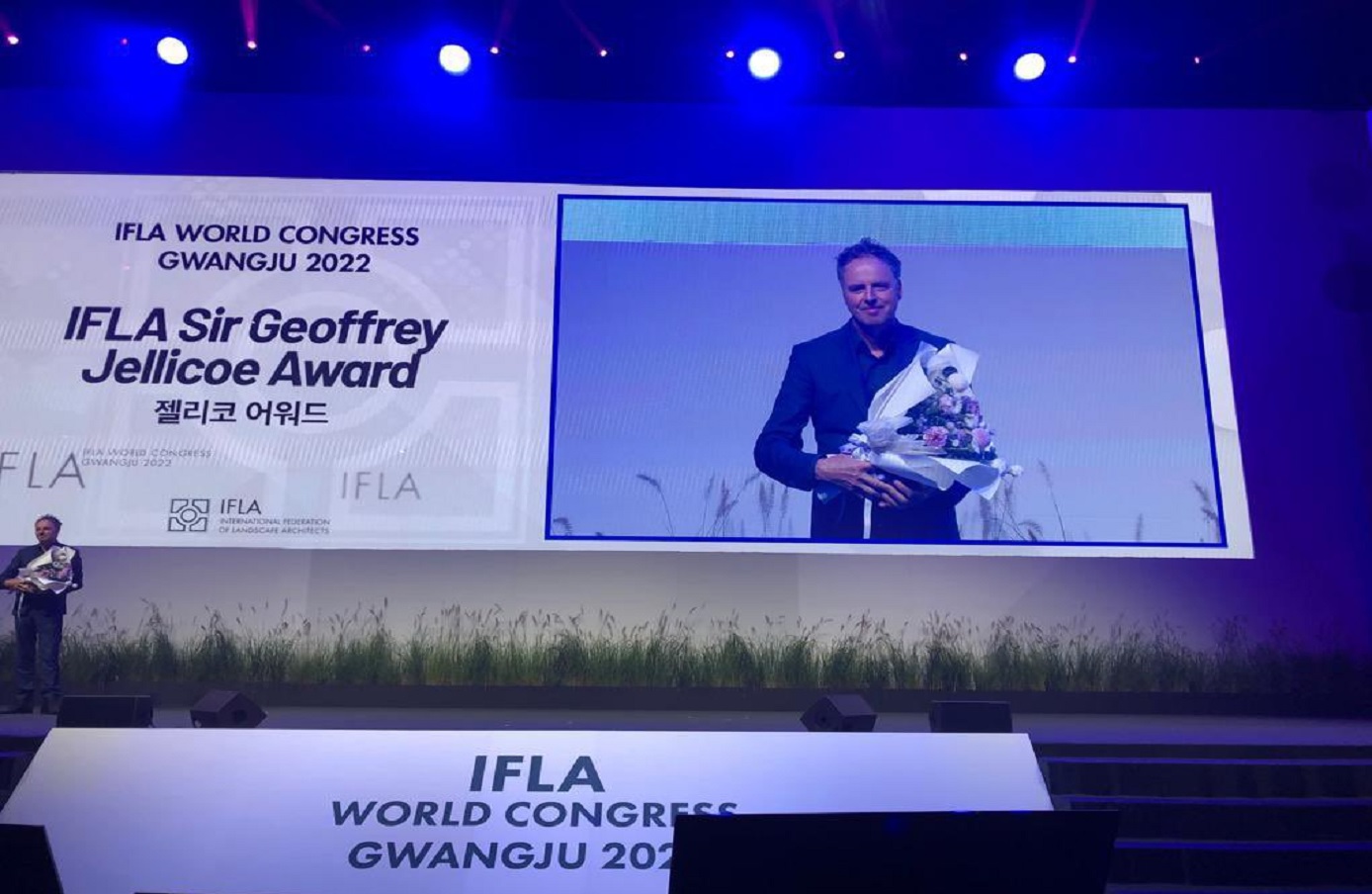 2022 IFLA SIR GEOFFREY JELLICOE AWARD: PREMIATO ADRIAAN GEUZE – WEST8