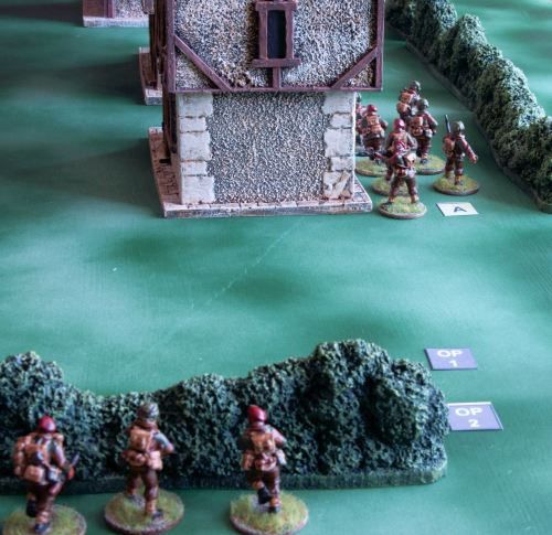 06 Paras dash across street