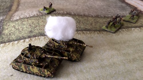 2nd Panzer IV advances