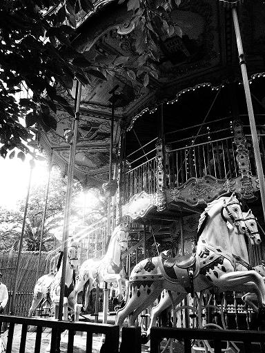 今は昔の物語 <1> 回転木馬_f0155808_1010519.jpg