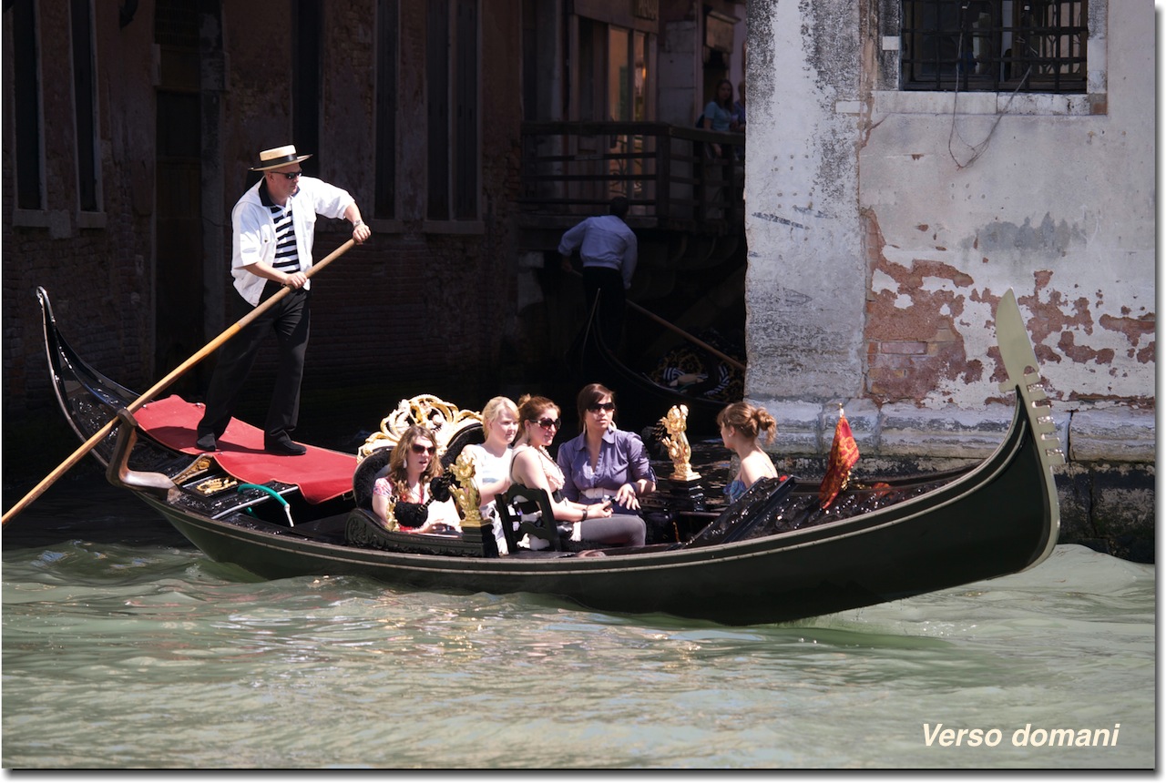 ヴェネツィアでゴンドリエーレに聞いてみた事。_f0203643_1226271.jpg