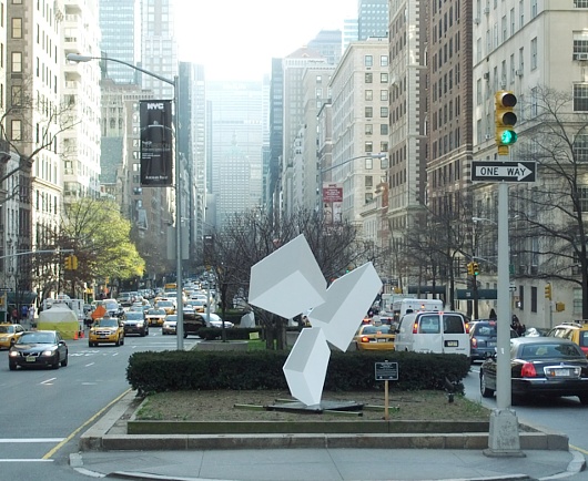 ニューヨークに目の錯覚を楽しめるパブリック・アートが登場中_b0007805_1224452.jpg