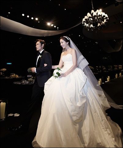 イ・ビョンホン 「履歴書」_e0124761_16472737.jpg