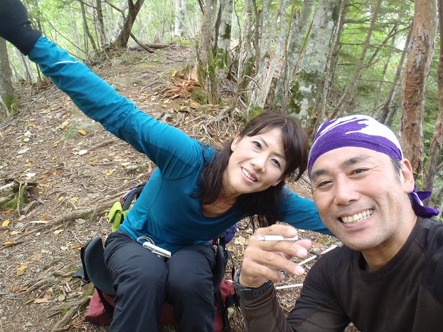 白峰南陵 地味だけど超キツイ笹山ダイレクト尾根!_c0147398_19421358.jpg