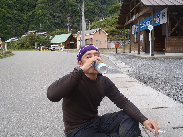 白峰南陵 地味だけど超キツイ笹山ダイレクト尾根!_c0147398_2053442.jpg