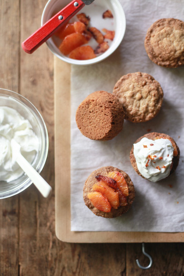 さくさく、ジューシー: 季節の果物のタルト (3) 春編_d0008146_23514900.jpg