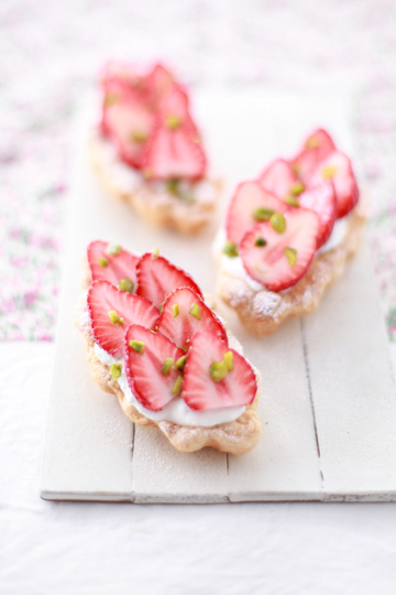 さくさく、ジューシー: 季節の果物のタルト (3) 春編_d0008146_16472389.jpg