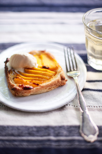 さくさく、ジューシー: 季節の果物のタルト (3) 春編_d0008146_20402694.jpg