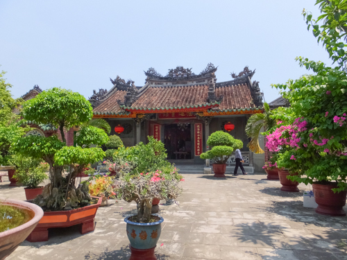 旧市街観光-ホイアン 2_c0041132_12183447.jpg