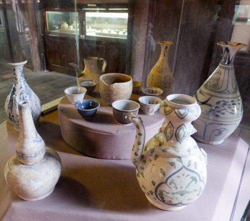 旧市街観光2 陶磁器博物館とランチ-ホイアン 3_c0041132_14020754.jpg