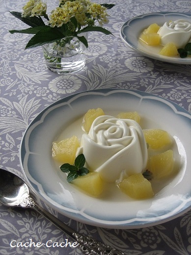 パンナコッタ りんごのコンポート添え♪ & 掲載、感謝☆_d0319943_2333393.jpg