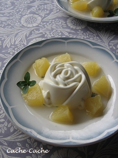 パンナコッタ りんごのコンポート添え♪ & 掲載、感謝☆_d0319943_065383.jpg