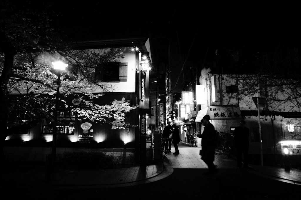 伏見稲荷の鳥居とAMPELMANN (2016春)_c0180686_01250333.jpg