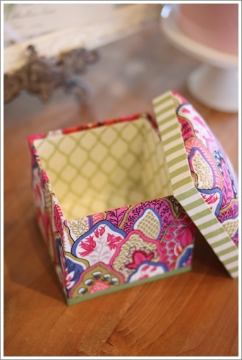 カルトナージュ 生徒さん作品_b0176999_21484799.jpg