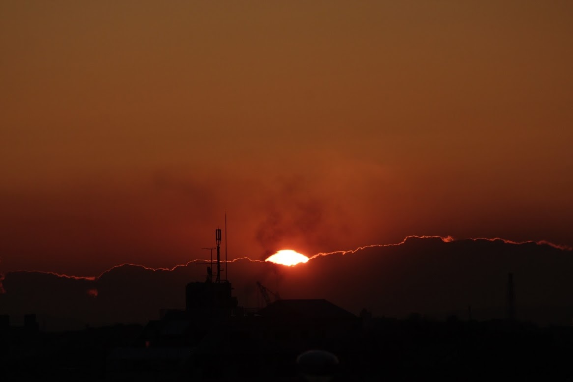 カメラ 修理 。。。 ! !_b0416666_19541033.jpg