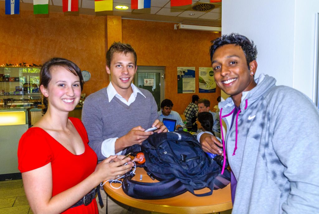 会話能力アップには学生寮の生活が最適!