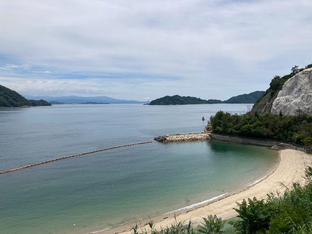 この辺は最高の天気の日に再訪したい。去年のとびしま海道から大崎上島へ渡ったときに立ち寄るべきだったのかも