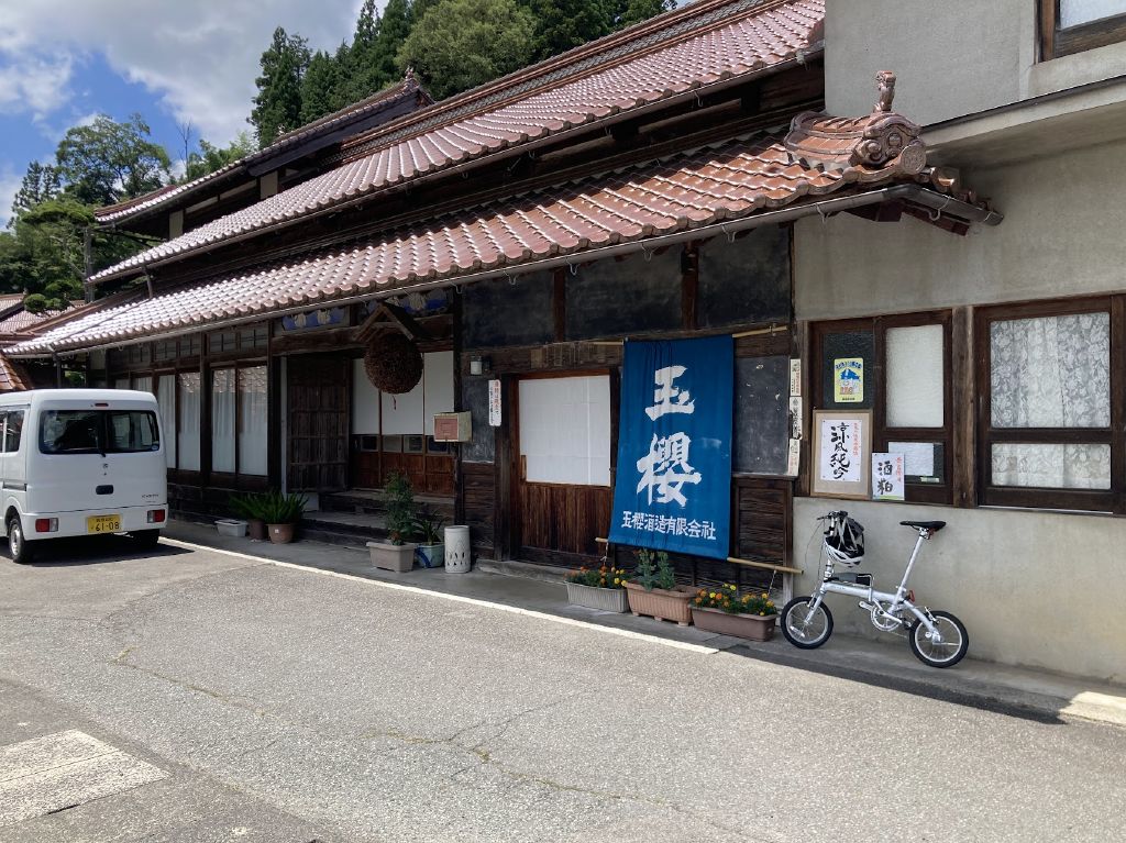 営業中のアピールが一切無いので、入るには勇気がいるかも