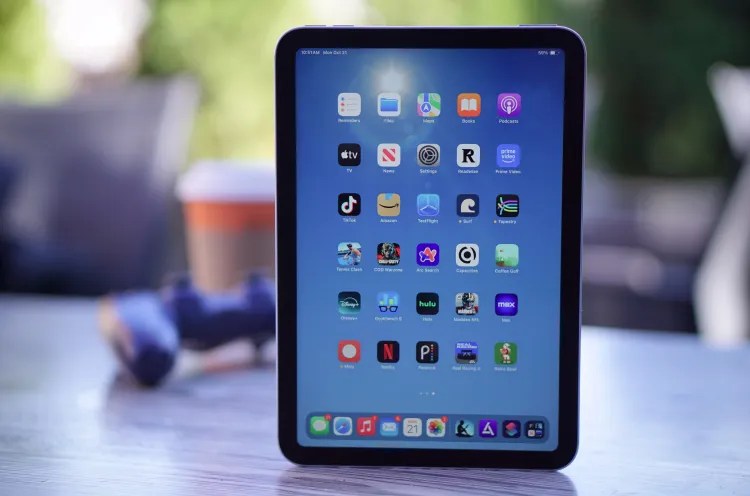 Apple’s OLED transition could come with a more expensive iPad Mini
