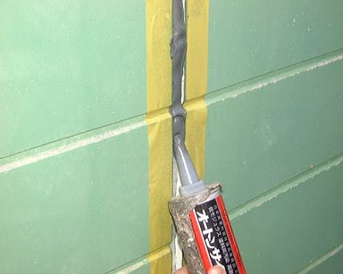 73_シーリング充填