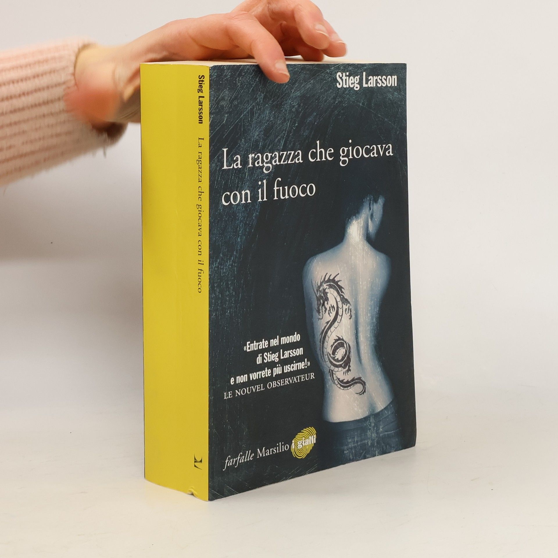 La ragazza che giocava con il fuoco