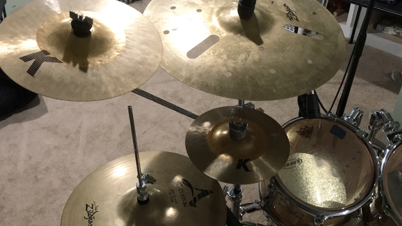 splash cymbal mount off to the left above the hi-hat
