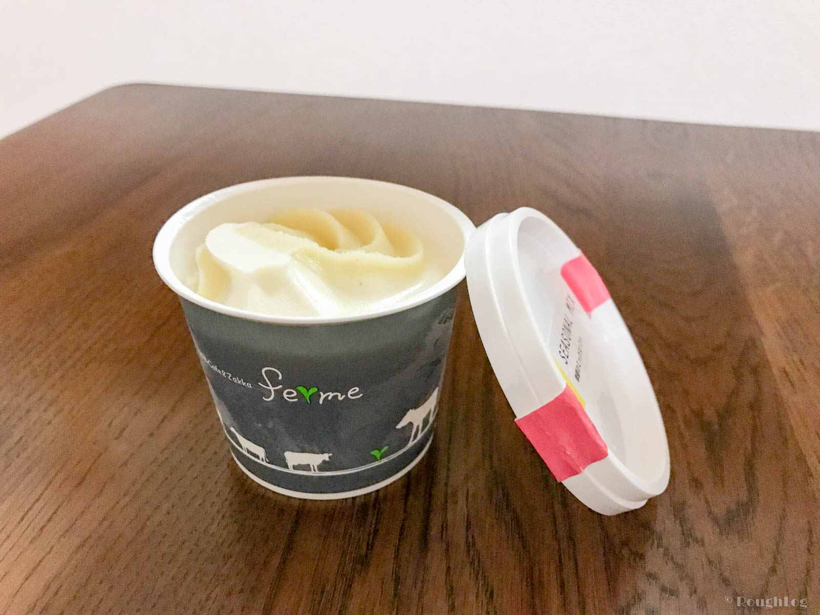 【ふるさと納税】北海道豊富町「とよとみ牛乳ソフトクリーム」季節のミックス(ラ・フランスミックス)味