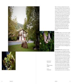 13
12
m u g a r i t z
N A T U R E
b o t t o m l e f t a n d R I G H T
Gathering local plants.
C E N T R E
The exterior o