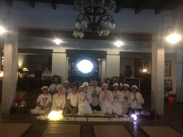 Yoga Yoga International!