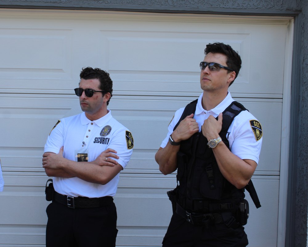 why jewelry store needs armed security