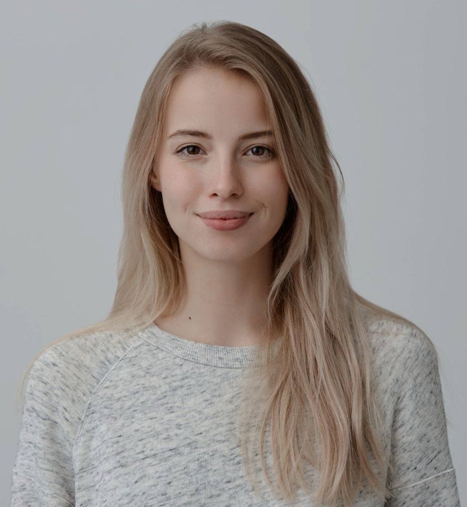 girl_920x1000 Woman Image from Shop.Divi.expert