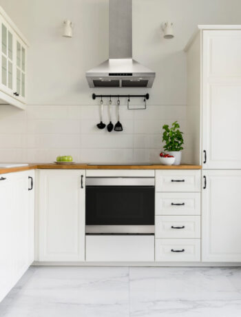 Sharp SMD2499FS lifestyle kitchen image