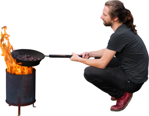 Skalgubbar #340 J is roasting maroni!