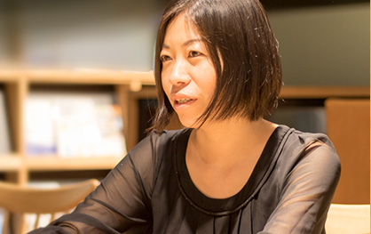 SMALL WORLDS 教育委員会 委員長 小宮山 利恵子