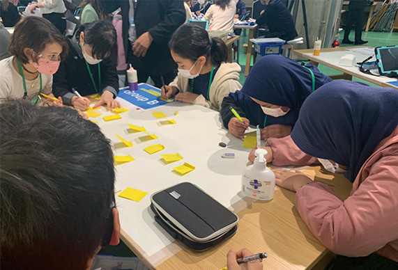 こども未来国連会議をSMALL WORLDSで開催