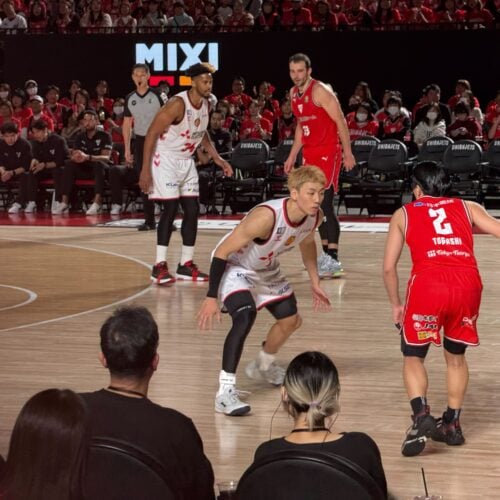 「うわあああ!」大人になって叫んだことある?千葉・ららアリーナの熱狂から船橋のディープな夜へ…Bリーグ観戦の“沼”が深すぎる