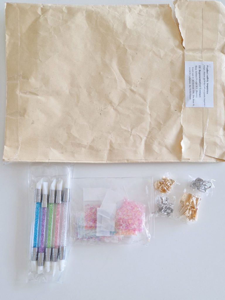 届いたパッケージと商品