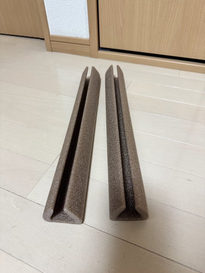 セリアのドラフトストッパー2本セット