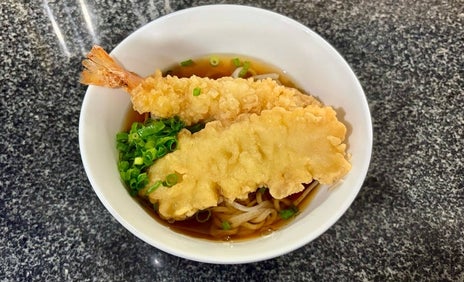 昼に食べたバーガーキングと年越蕎麦の画像