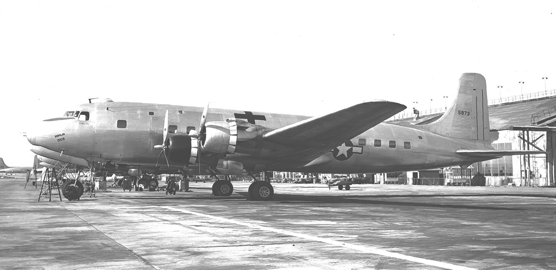 Douglas XC-112A 45-873 (W.T. Larkins Collection) Douglas XC-112A Liftmaster 45-873 (U.S. Air Force)
