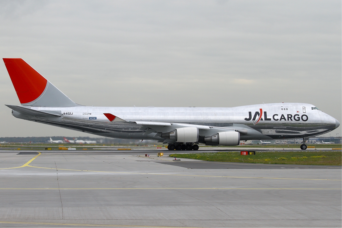Japan Air Lines' Boeing 747-400F, JA 402J. (Konstantin von Wedelstaedt/Wikimedia)