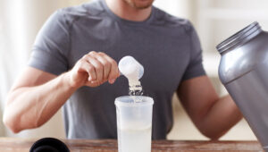 プロテインで精力はアップするのか?筋トレでモテる6つの理由